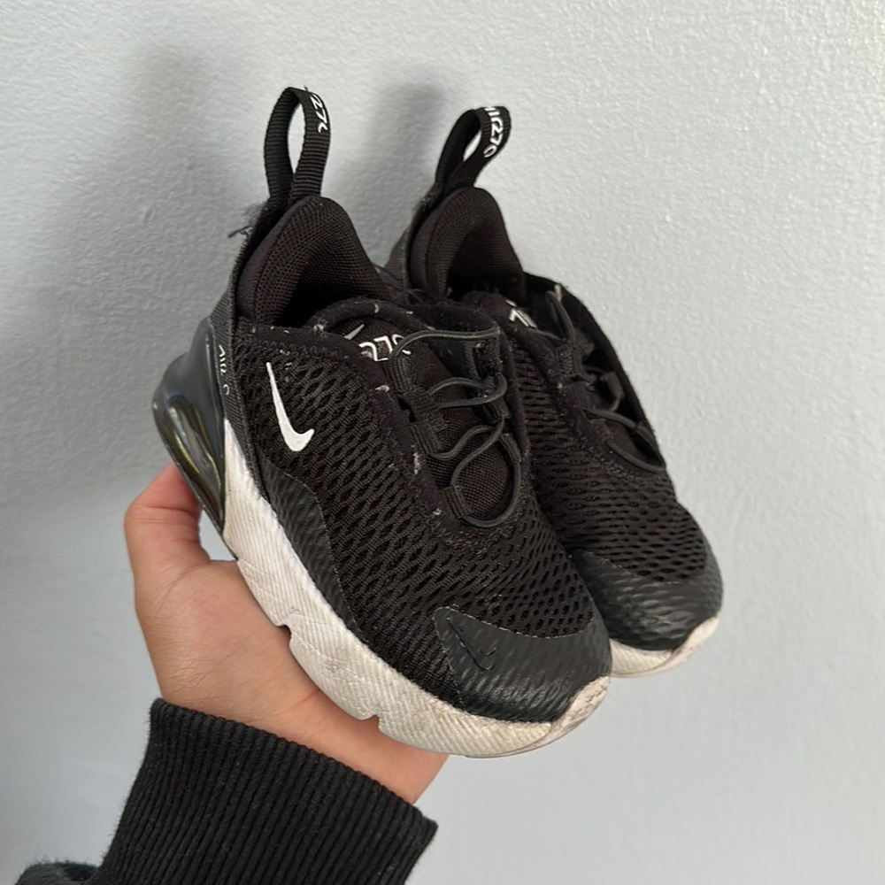 Nike air max shoes